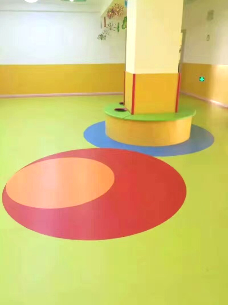 童趣探索，PVC地板膠打造幼兒園理想空間